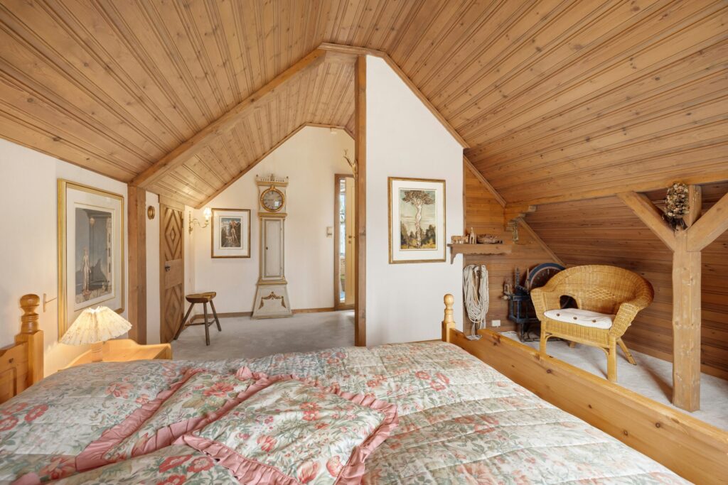 Wooden Accents